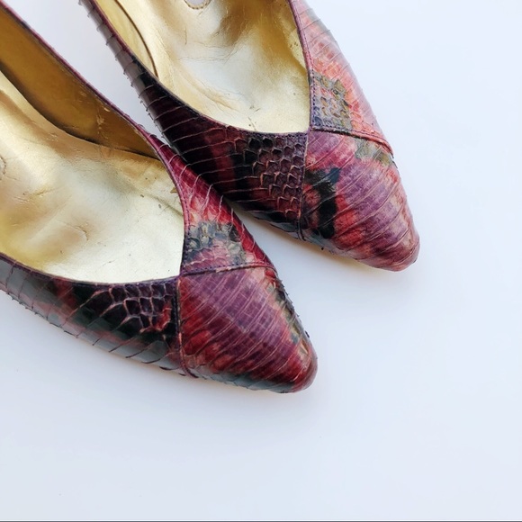 VINTAGE Snakeskin Reptile Pointy Toe Pumps - Picture 2 of 8